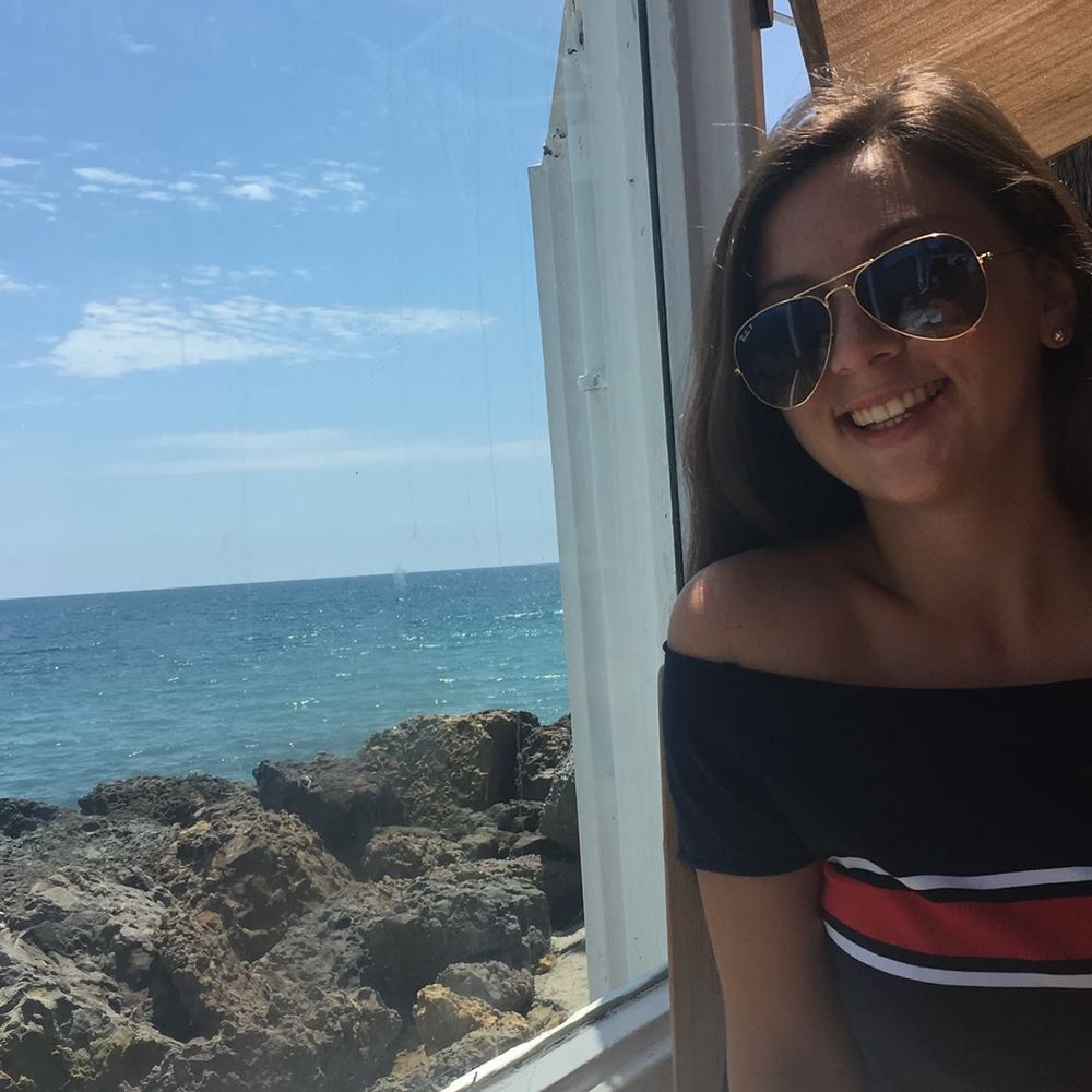 Meet your Posher, Melanie